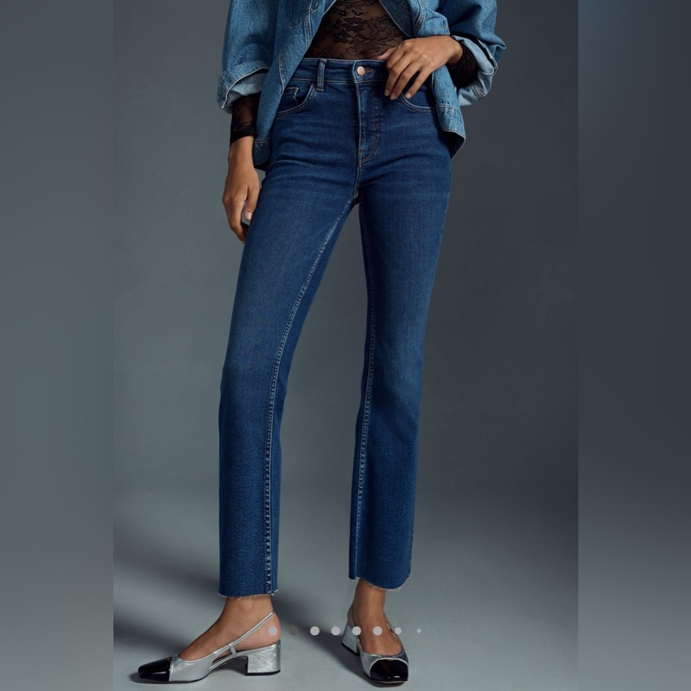 The Yaya Mid-Rise Crop Jeans
